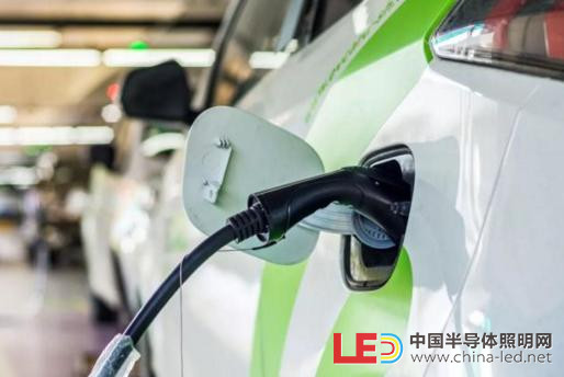 超級快充賦能新能源汽車駛入“快車道”